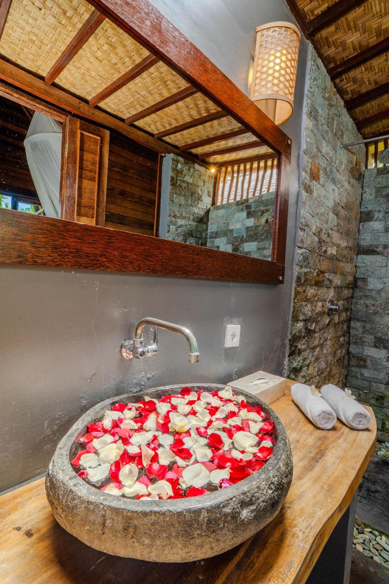 Lumbung Bukit Resort Uluwatu Eksteriør bilde